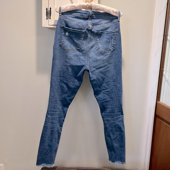 Fashion Nova Distressed Ripped Stretchy Frayed Hem Jeans - Picture 2 of 3